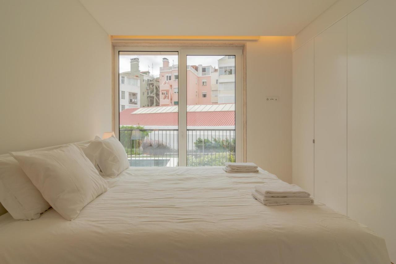 Apartment Bright 1 Bdr W/ Pool View By Lovelystay